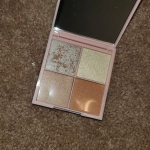 KNDR Kinder Glow Highlight Palette